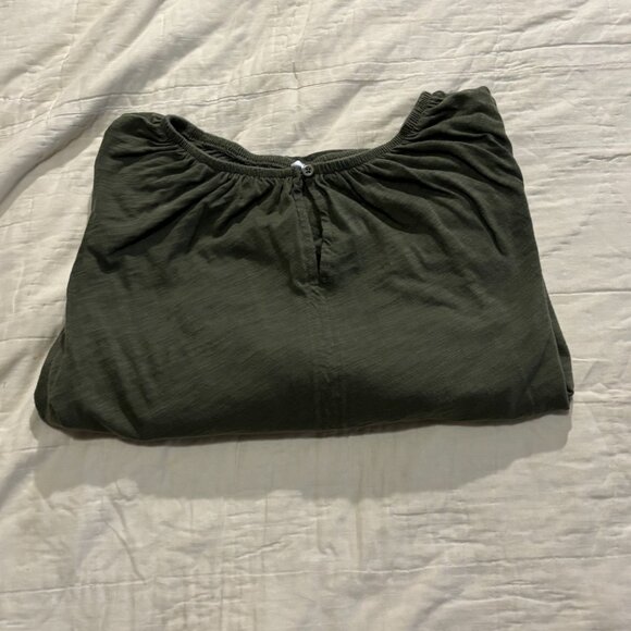 ✨ Old Navy Puff Sleeve Peasant Blouse (Olive Green) - Picture 5 of 6